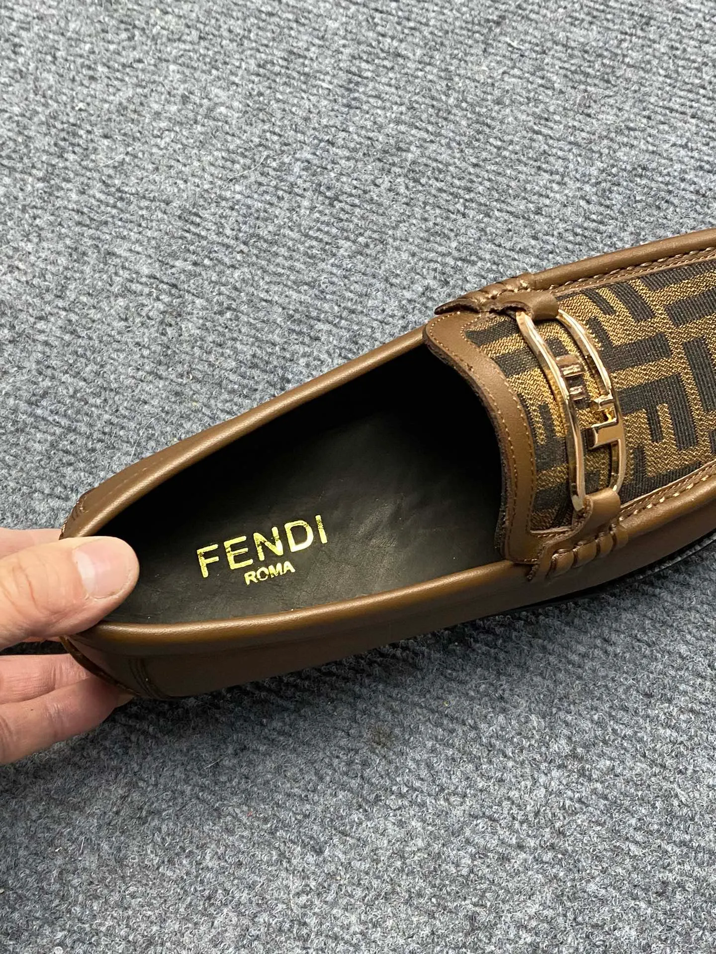 Men's Men's Shoes Men's Men's Shoes 💰900FENDI Fendi Men's Breathable and Comfortable Leather Shoes. Original development. The leather outsole is made of leather. Counters copy one to one. Imported counter cowhide. Imported water dyes cattle. 38 to 44. (45.46. can be ordered. 47.
